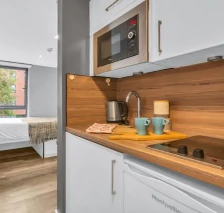 Lägenhet Studio For 2 In Leeds With Free Grab&Go Breakfast *
